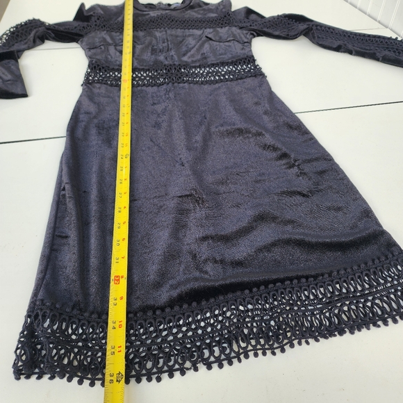 Romeo and Juliet Couture Black Velvet W/ Sheer Lace Trim Dress Stretch Sz S - Picture 13 of 16